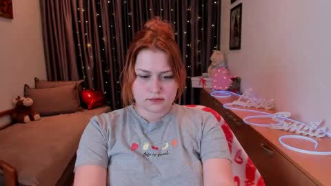 Snapshot of nortystaar chatting on 05.15.26 NORA online show from 05.15.26