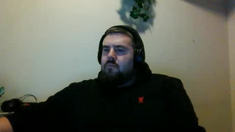 Snapshot of norwayman38 chatting on 12.21.25 LatexLeatherMan online show from 12.21.25