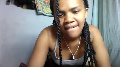 nosminah01 online show from 09.08.25