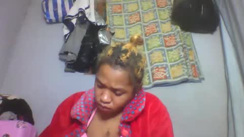 nosminah01 online show from 09.13.25