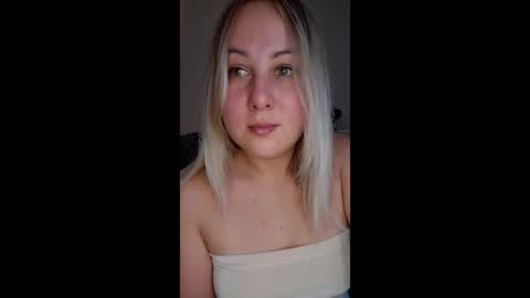 hi glad to chat online show from 09.26.25