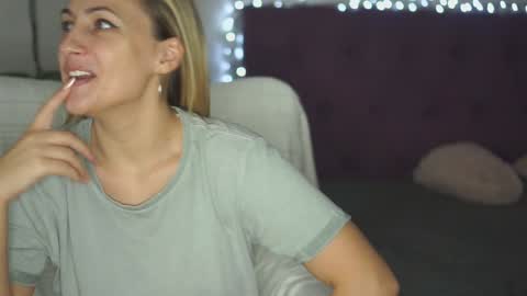 Snapshot of notamericanpie23 chatting on 12.11.24 Tina online show from 12.11.24