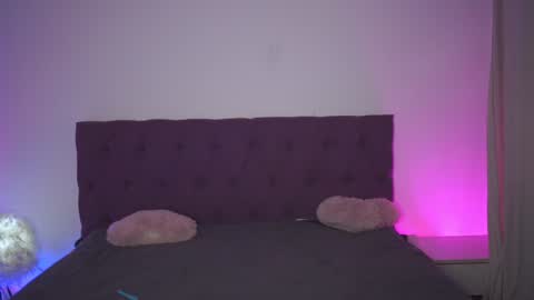 Snapshot of notamericanpie23 chatting on 12.22.24 Tina online show from 12.22.24