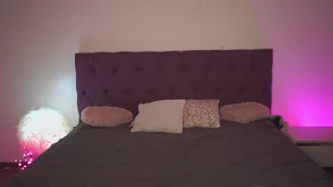 Snapshot of notamericanpie23 chatting on 12.29.24 Tina online show from 12.29.24