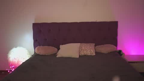 Snapshot of notamericanpie23 chatting on 12.29.24 Tina online show from 12.29.24