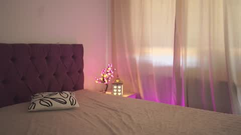 Snapshot of notamericanpie23 chatting on 02.01.25 Tina online show from 02.01.25