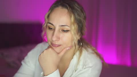 Snapshot of notamericanpie23 chatting on 02.07.25 Tina online show from 02.07.25