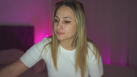 Snapshot of notamericanpie23 chatting on 02.14.25 Tina online show from 02.14.25