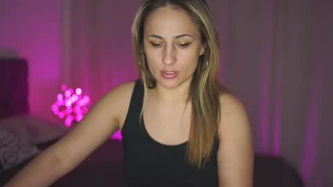 Snapshot of notamericanpie23 chatting on 03.01.25 Tina online show from 03.01.25