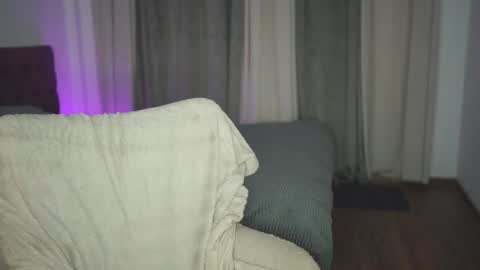 Snapshot of notamericanpie23 chatting on 09.10.25 Tina online show from 09.10.25