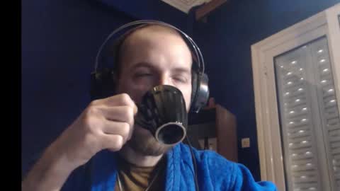 Snapshot of notice_that chatting on 10.14.25 Funny online show from 10.14.25