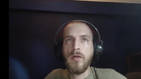 Snapshot of notice_that chatting on 10.27.25 Funny online show from 10.27.25