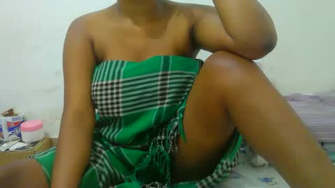 Snapshot of notoy1 chatting on 11.10.25 notoy1 online show from 11.10.25