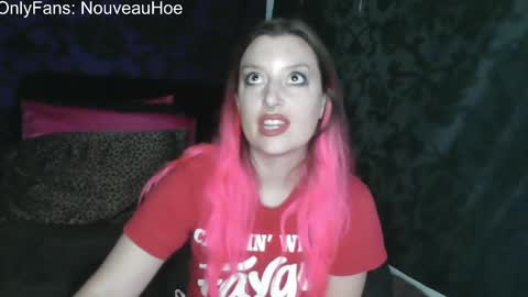 Snapshot of nouveauho3 chatting on 09.18.25 Nouveauho3 online show from 09.18.25