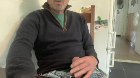 Snapshot of noux69 chatting on 06.12.26 noux69 online show from 06.12.26