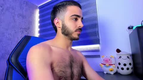 Snapshot of novacry chatting on 10.08.25 Nova online show from 10.08.25