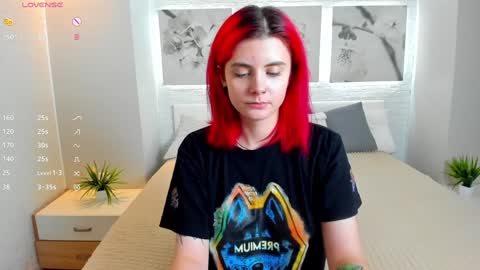 Snapshot of novarem chatting on 12.07.24 Nova online show from 12.07.24