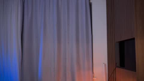 Snapshot of novarem chatting on 01.06.25 Nova online show from 01.06.25