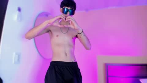 Nova online show from 01.05.25