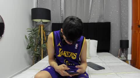 NovayBrian online show from 01.05.25