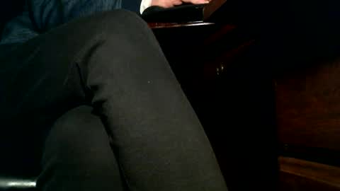 Adults only  online show from 01.15.26