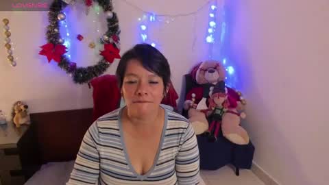 nuit_rose online show from 12.23.24