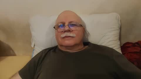 nukiss online show from 10.28.25