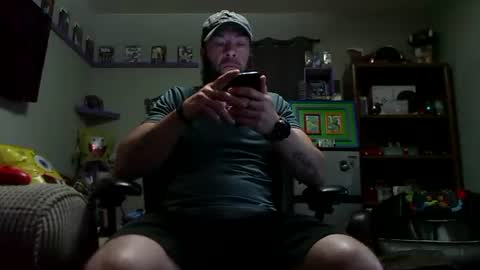 Awwwww Hey Sweetie Pies. Welcome To The Sweetie Pie Lounge. Enjoy The Dad-Cast. SweetCorny Fun-loving Dad Talk. online show from 09.09.25