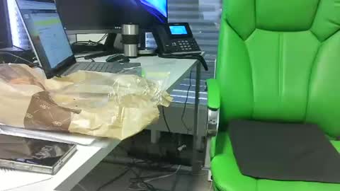 Snapshot of numlove chatting on 02.03.25 Slave for Mistress and Master online show from 02.03.25