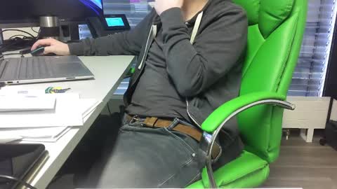 Snapshot of numlove chatting on 02.21.25 Slave for Mistress and Master online show from 02.21.25