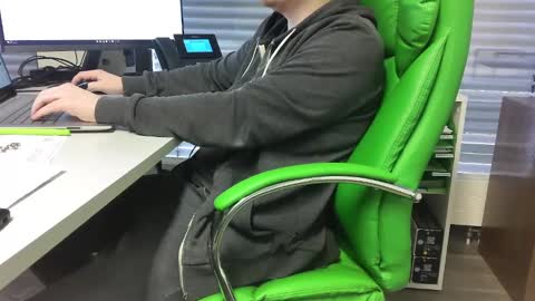 Snapshot of numlove chatting on 03.10.25 Slave for Mistress and Master online show from 03.10.25