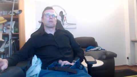 nursefan online show from 12.18.25