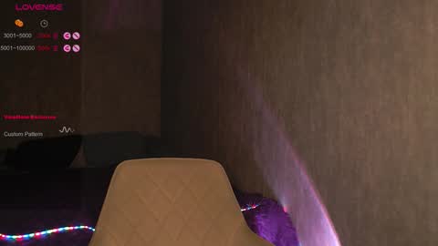 Snapshot of nutcrewlove chatting on 10.22.25 WEELCOMEEEEEEEEEE online show from 10.22.25