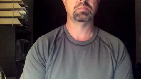 nvrenuff1979 online show from 10.23.25