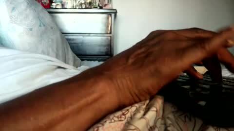 KN online show from 10.23.25