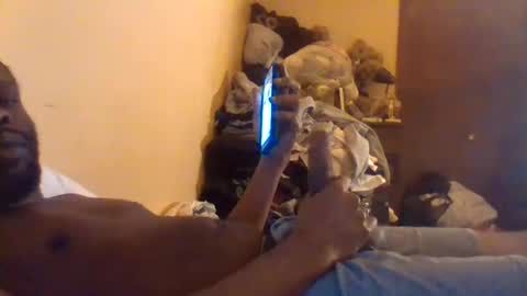 Snapshot of nycguy271 chatting on 10.01.25 nycguy271 online show from 10.01.25