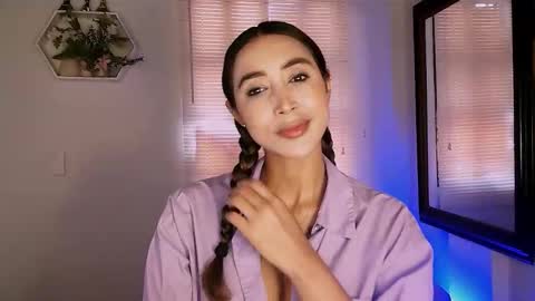 Nycole online show from 03.29.26