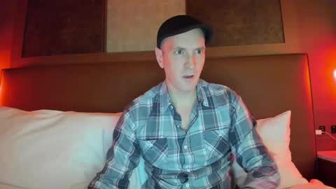 Snapshot of nyhudsonvalleyfun chatting on 01.07.25 HudsonValleyNYfun online show from 01.07.25