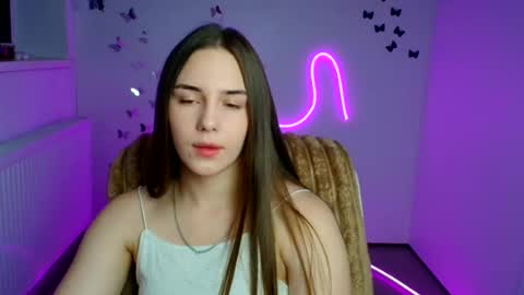 Snapshot of nykara chatting on 06.19.26 Nykara online show from 06.19.26