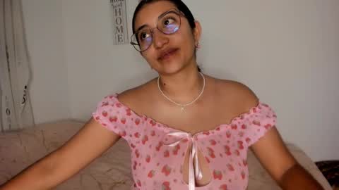 Vanessa online show from 12.04.25