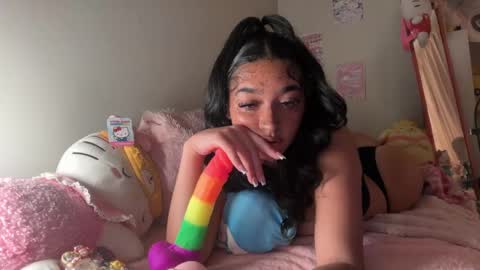 nylasinns online show from 05.17.26