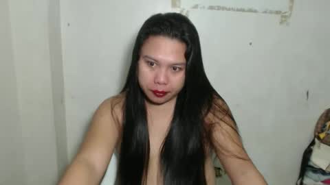 Snapshot of nylecummer chatting on 11.06.25 nylecummer online show from 11.06.25