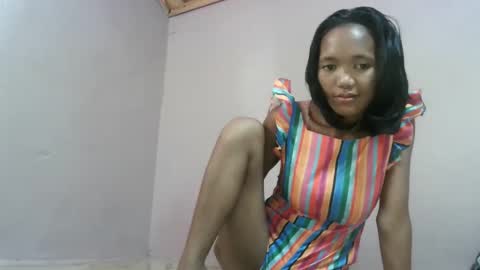 Snapshot of nympholinha chatting on 02.15.25 nympholinha online show from 02.15.25