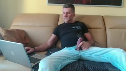 Snapshot of nymphomanboy chatting on 02.10.26 Marc online show from 02.10.26