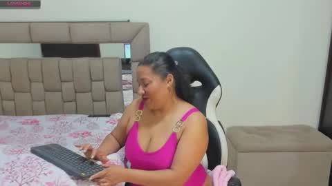 nyomi browm online show from 02.16.25