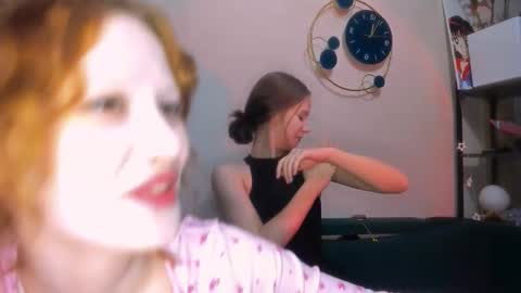 nyra_thira online show from 02.12.26