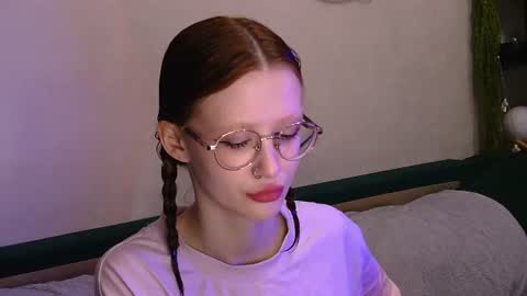 Snapshot of nyra_thira chatting on 07.06.26 nyra_thira online show from 07.06.26