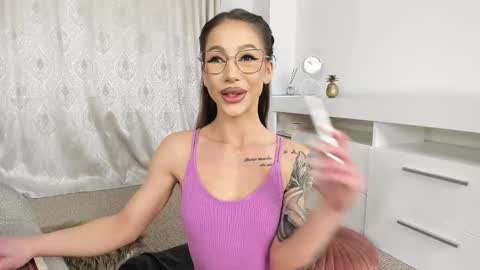 nyrobinova online show from 12.07.24