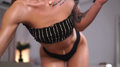 nyrobinova online show from 12.20.24