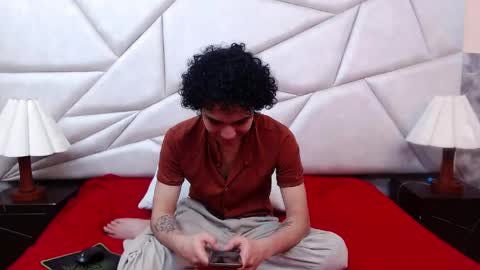 Snapshot of nyx_and_arian chatting on 04.21.26 nyx_and_arian online show from 04.21.26
